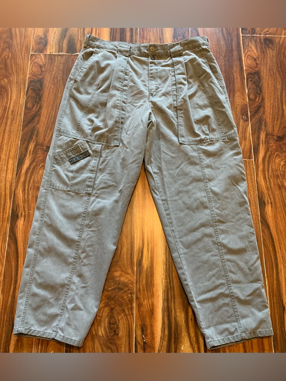 Vintage Gitano 1980’s Mens Baggy Pleated Tapered 36x30 Gray Pants.       3370